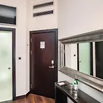 퀜틴 디자인 4* 베를린