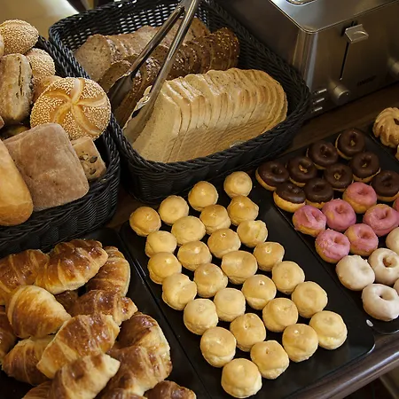 Quentin Design Hotel 4*