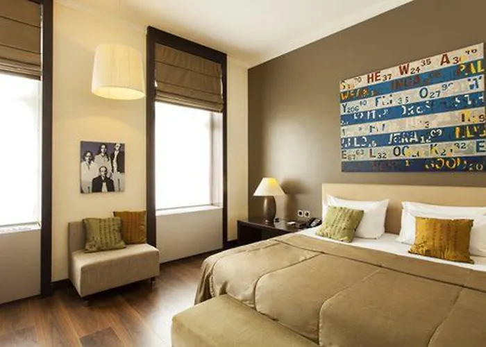 Quentin Design Hotel 4*