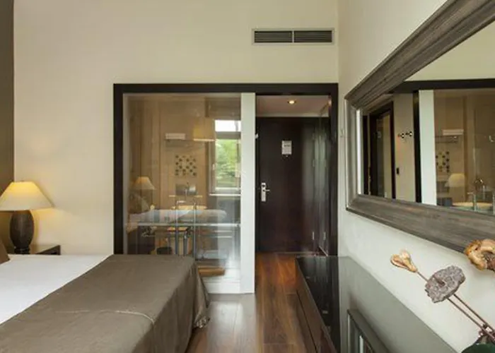 Hotel Quentin Design 4*