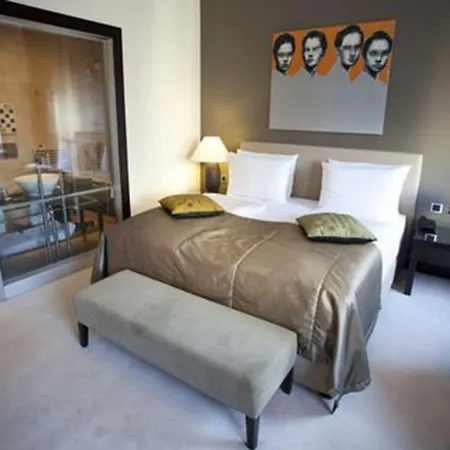 Hotel Quentin Design 4*