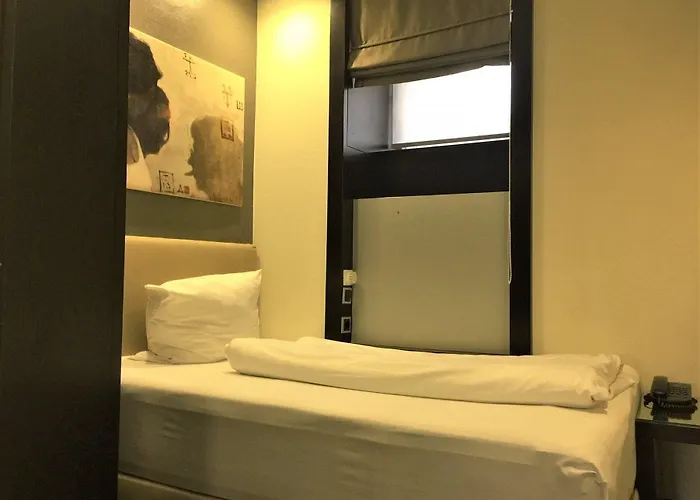 كوينتين البوتيكي 4*