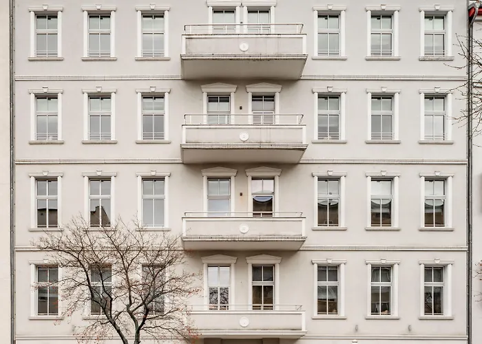 كوينتين البوتيكي 4*